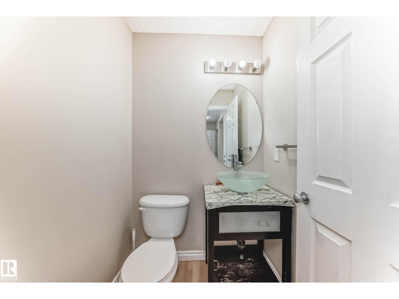 5922 164 AV NW - 15