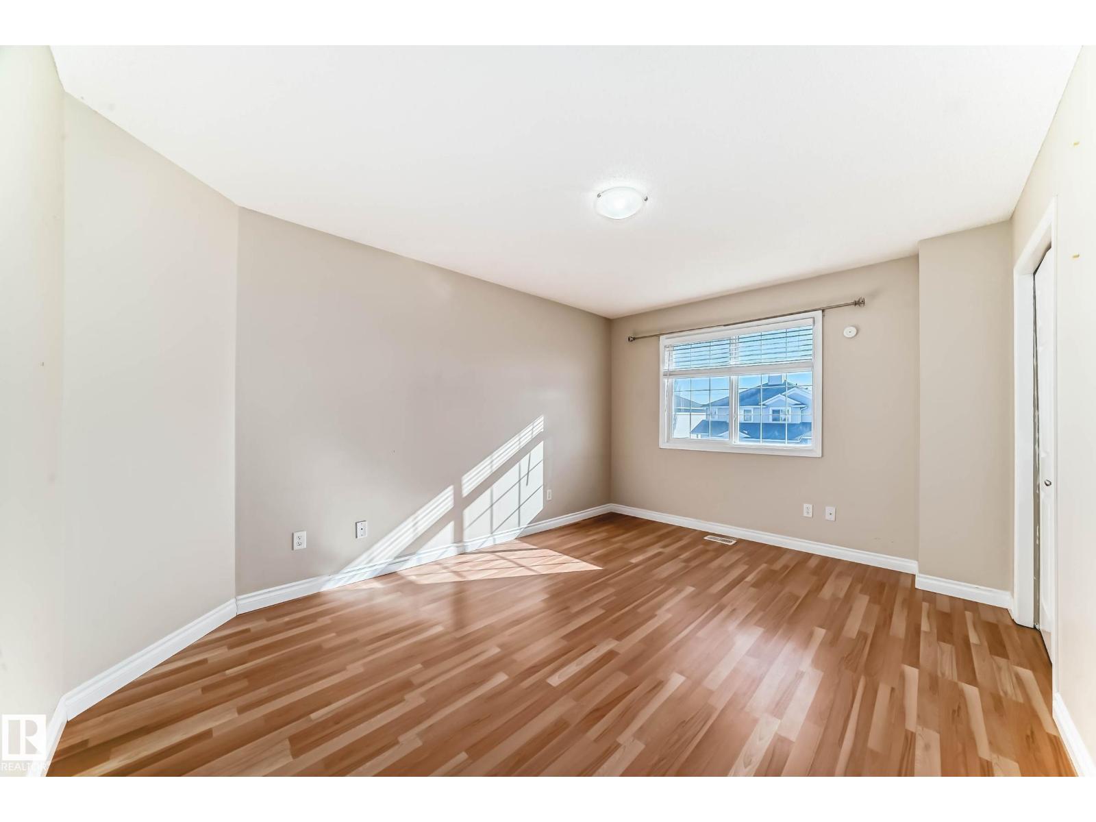 5922 164 AV NW - 17