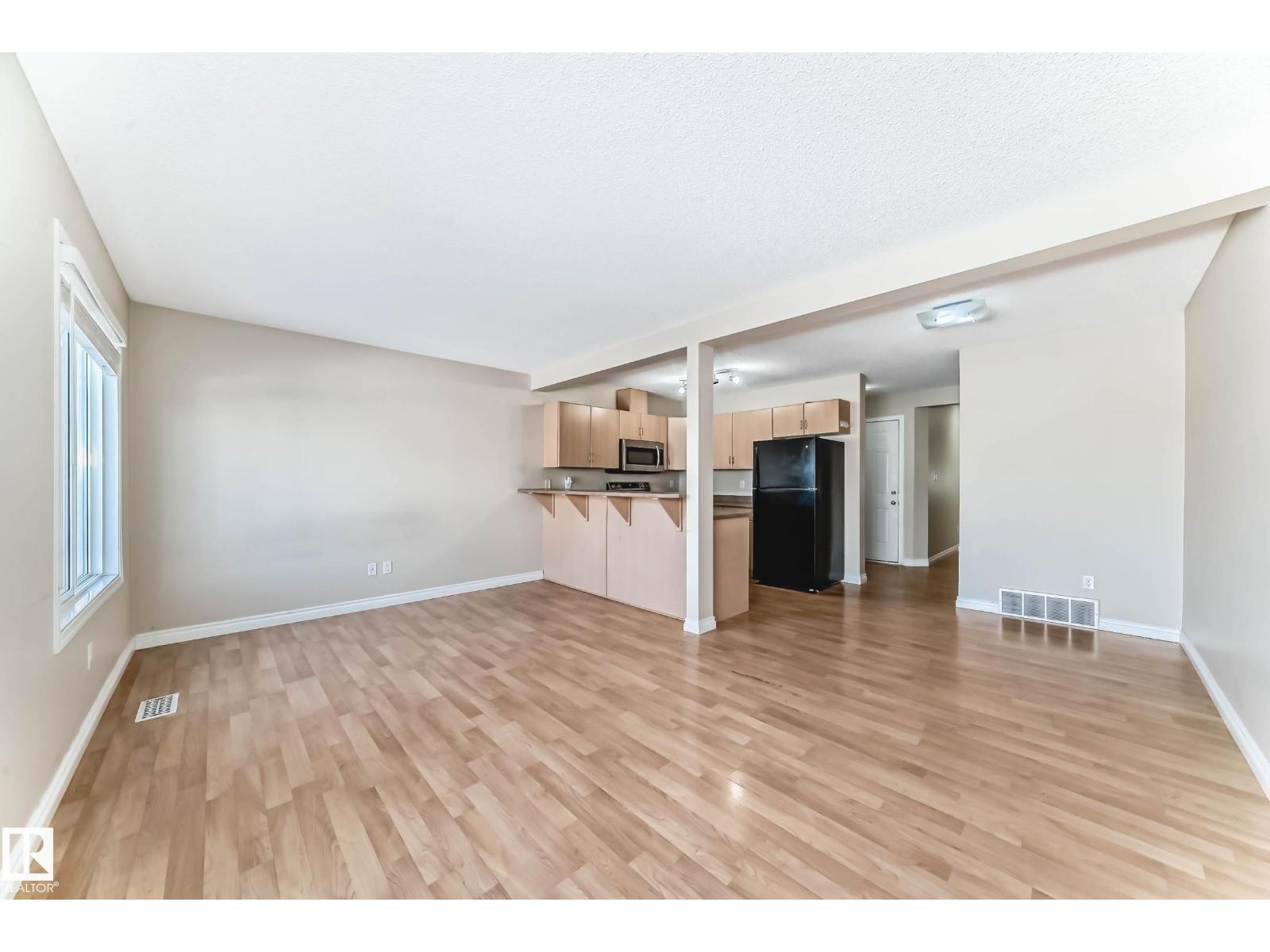 5922 164 AV NW - 2