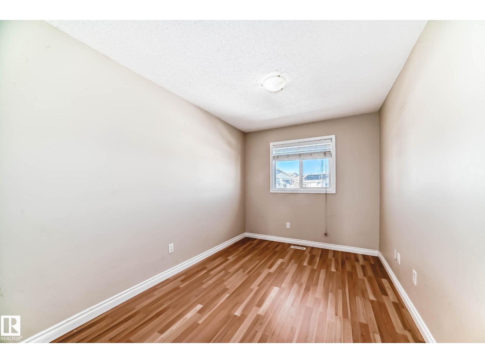5922 164 AV NW - 23