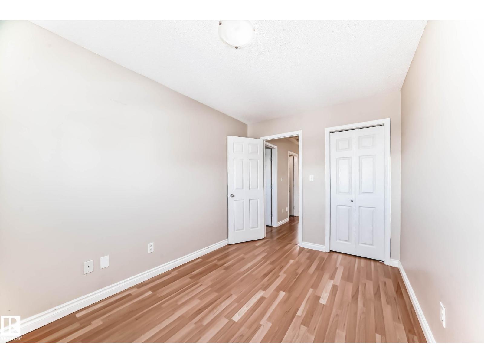 5922 164 AV NW - 24