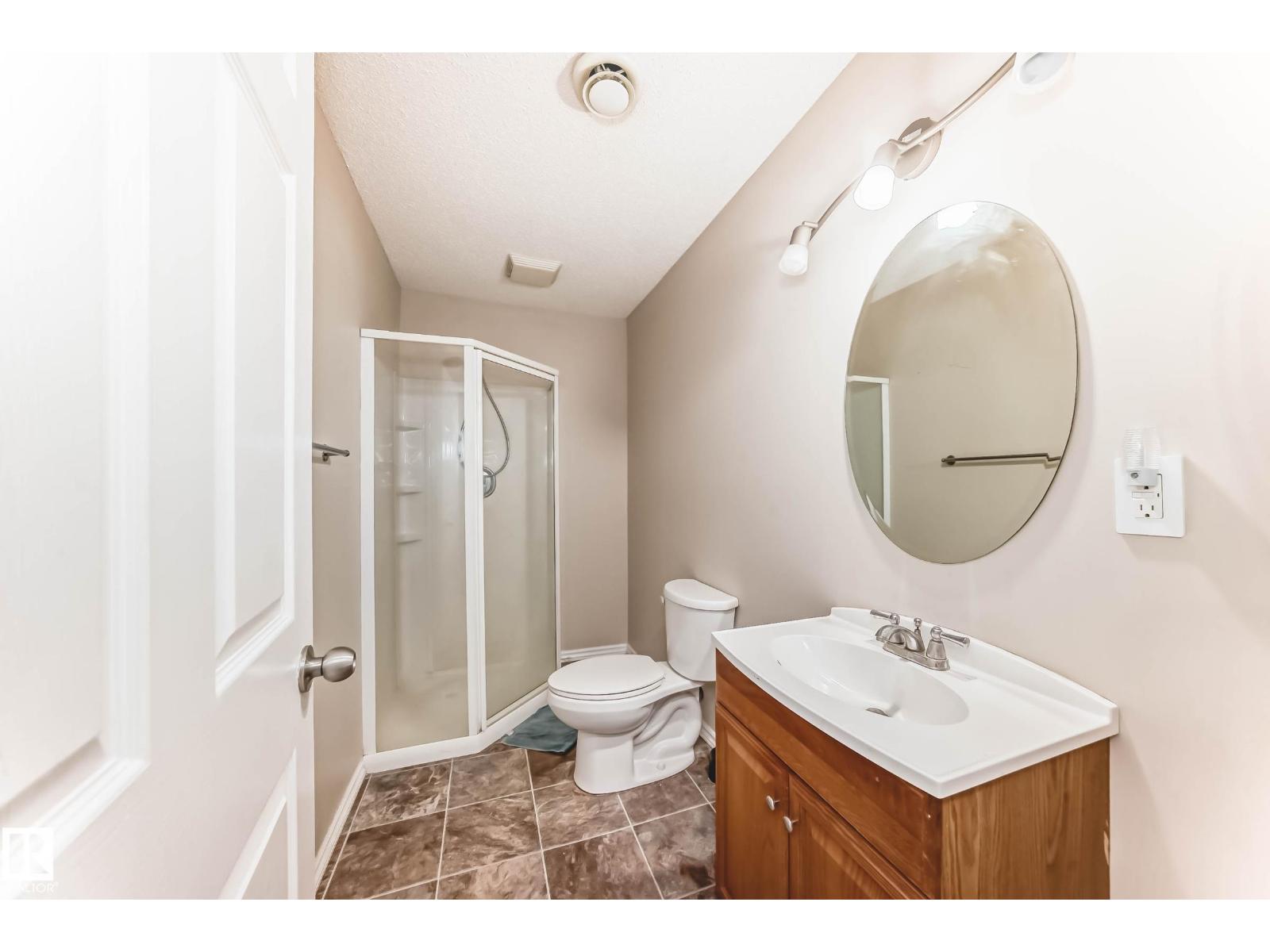 5922 164 AV NW - 28