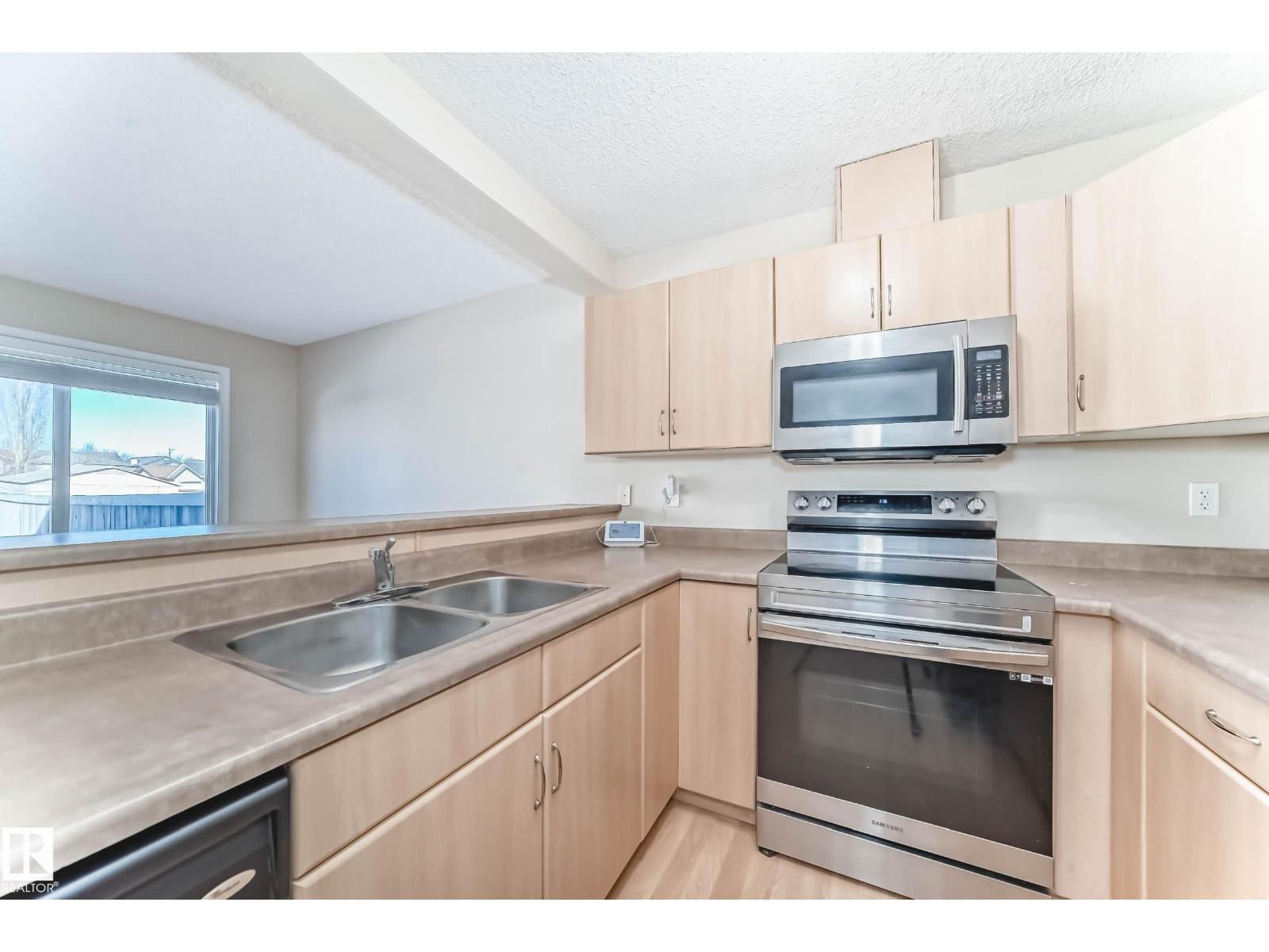 5922 164 AV NW - 4