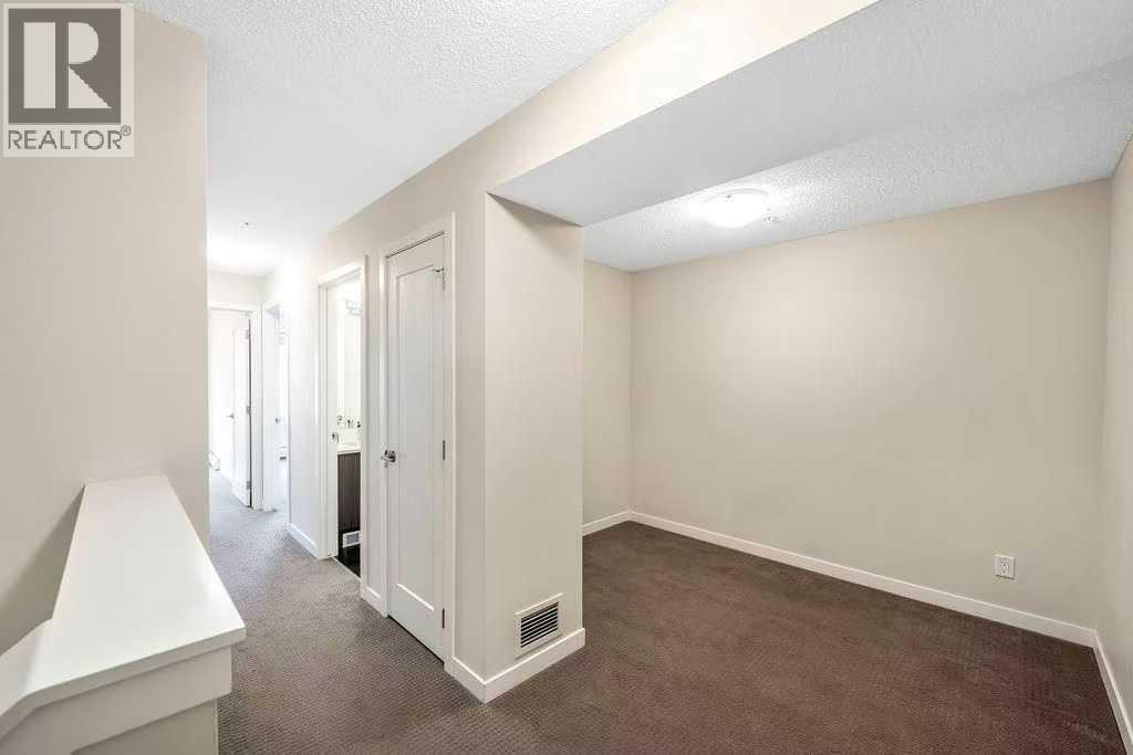 #216 10 Westpark Link SW - 10