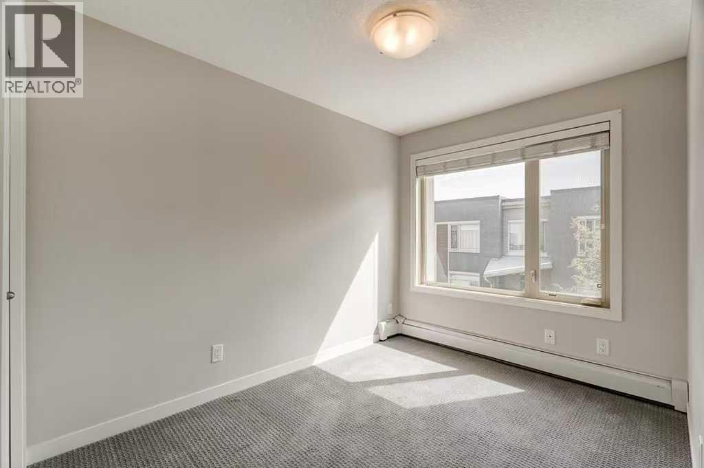 #216 10 Westpark Link SW - 12