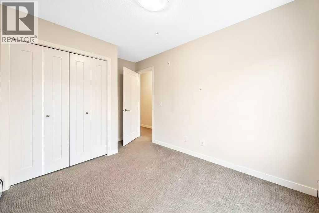 #216 10 Westpark Link SW - 16