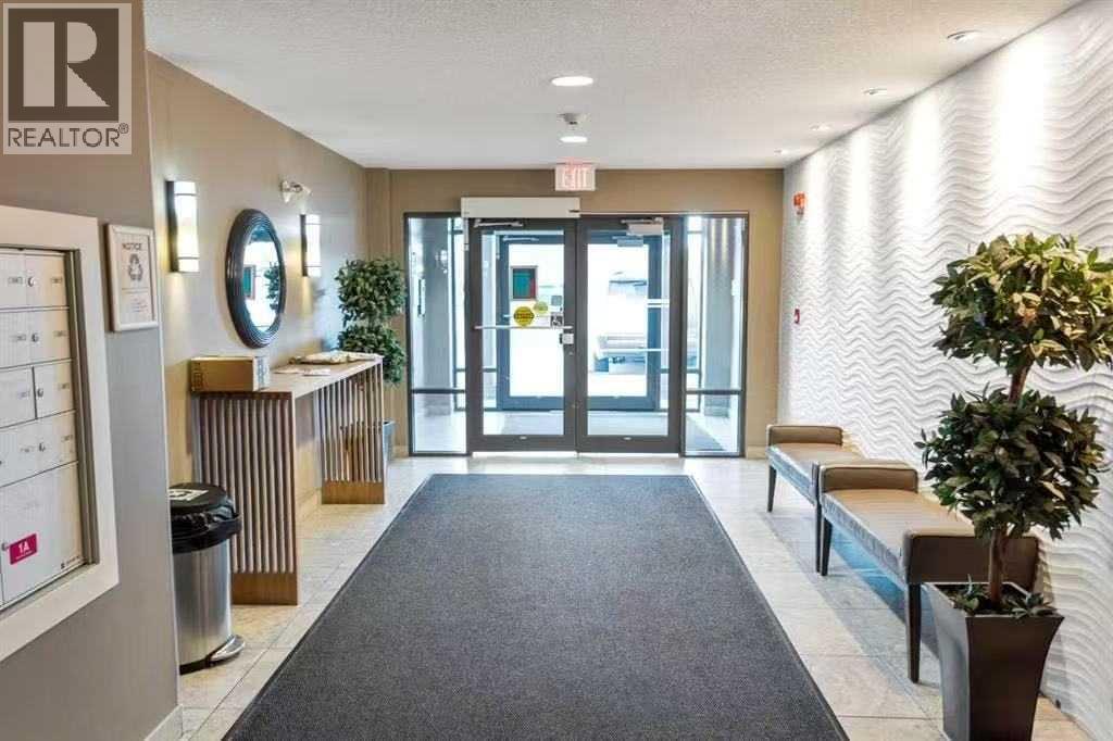 #216 10 Westpark Link SW - 19