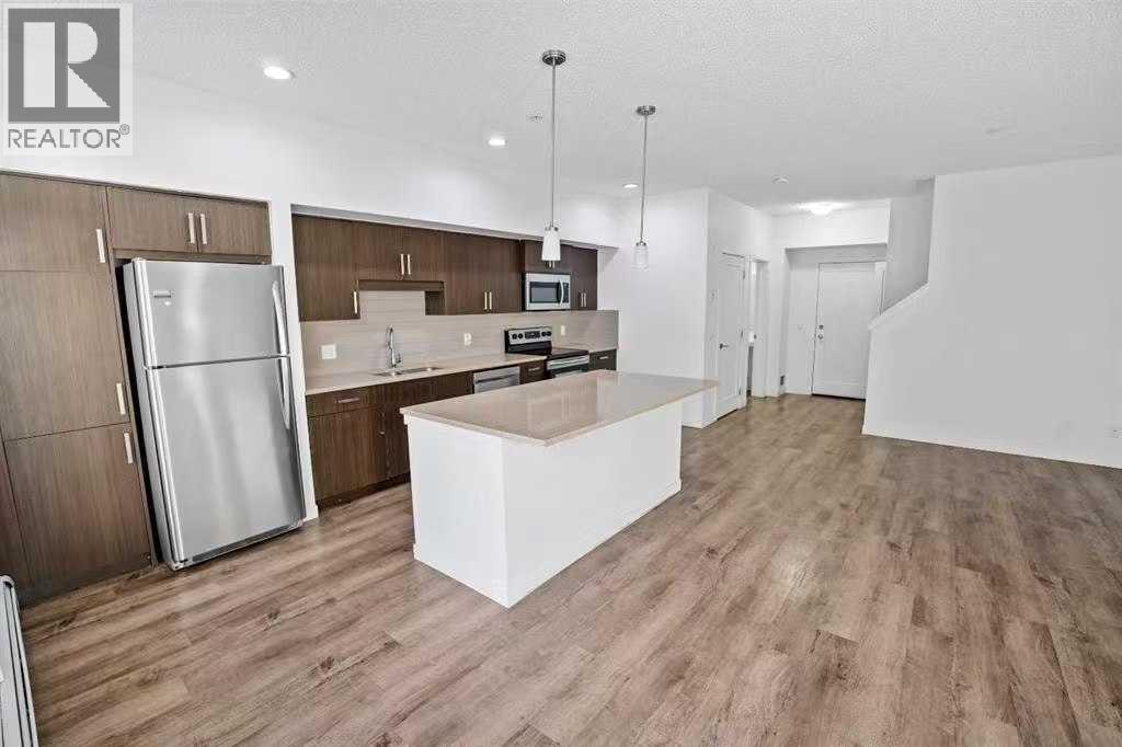 #216 10 Westpark Link SW - 4