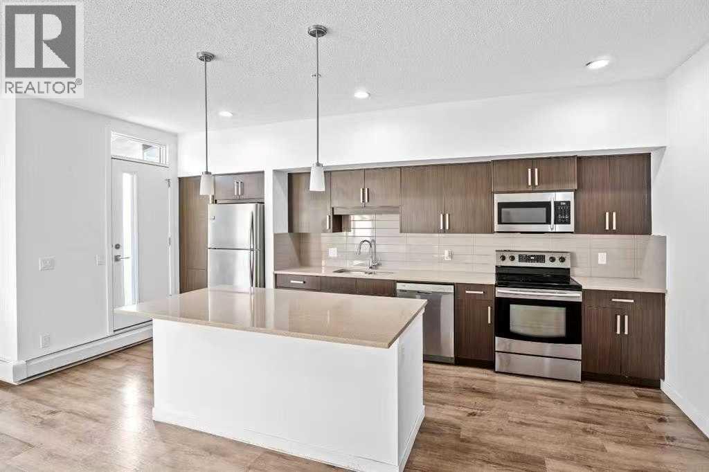 #216 10 Westpark Link SW - 5