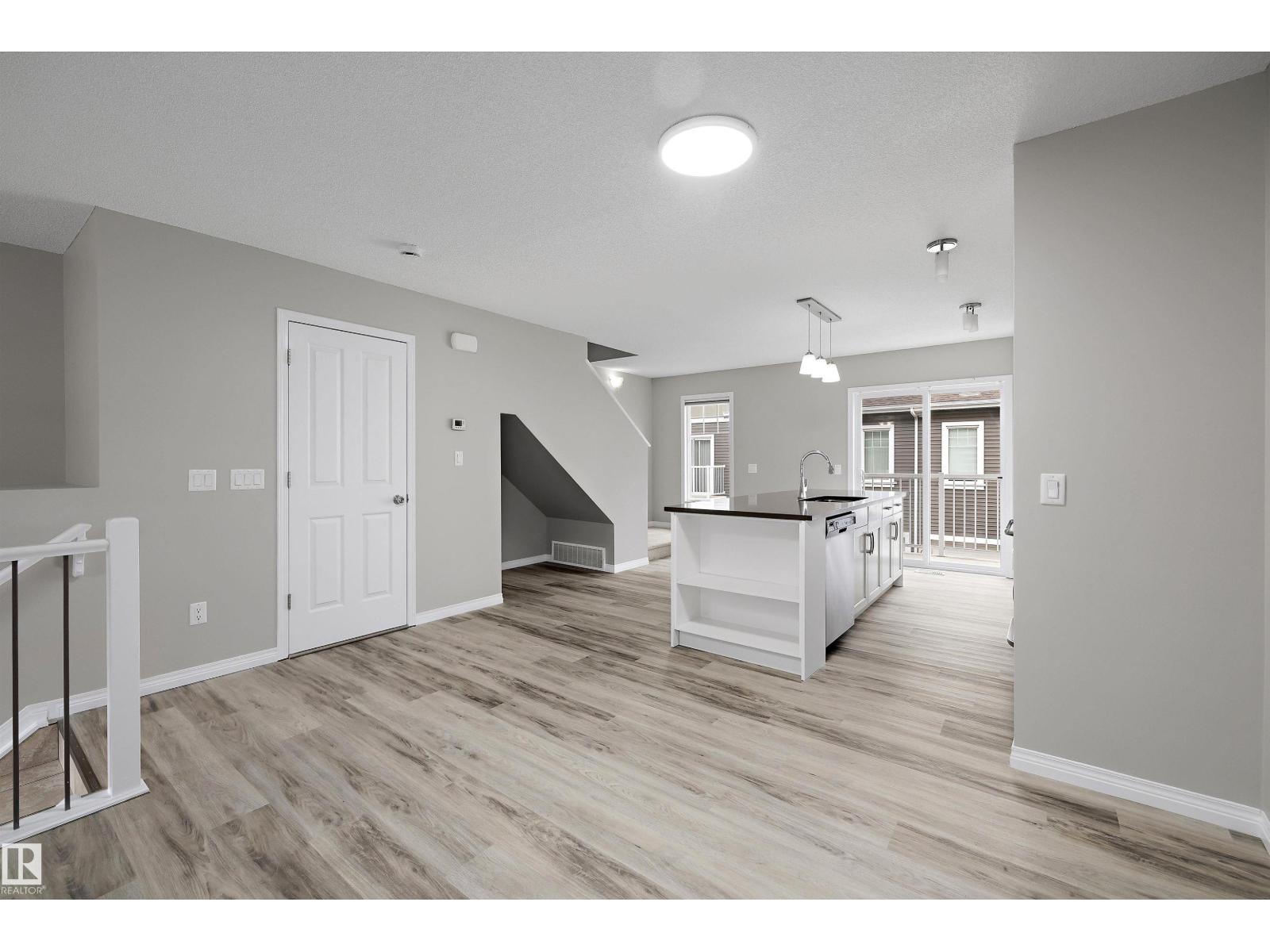 #98 4050 SAVARYN DR SW SW — photo 6
