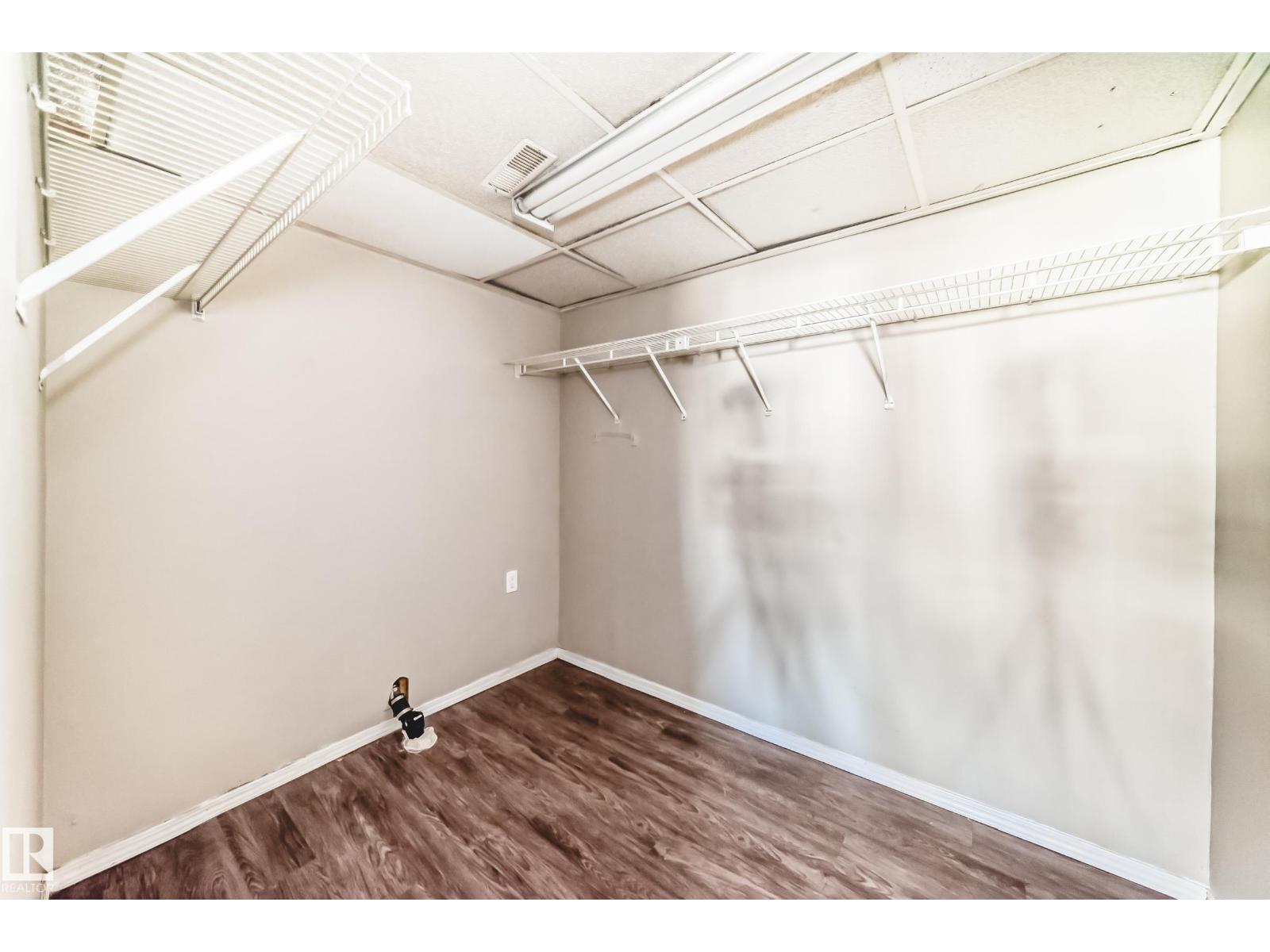 3723 63 ST NW - 33