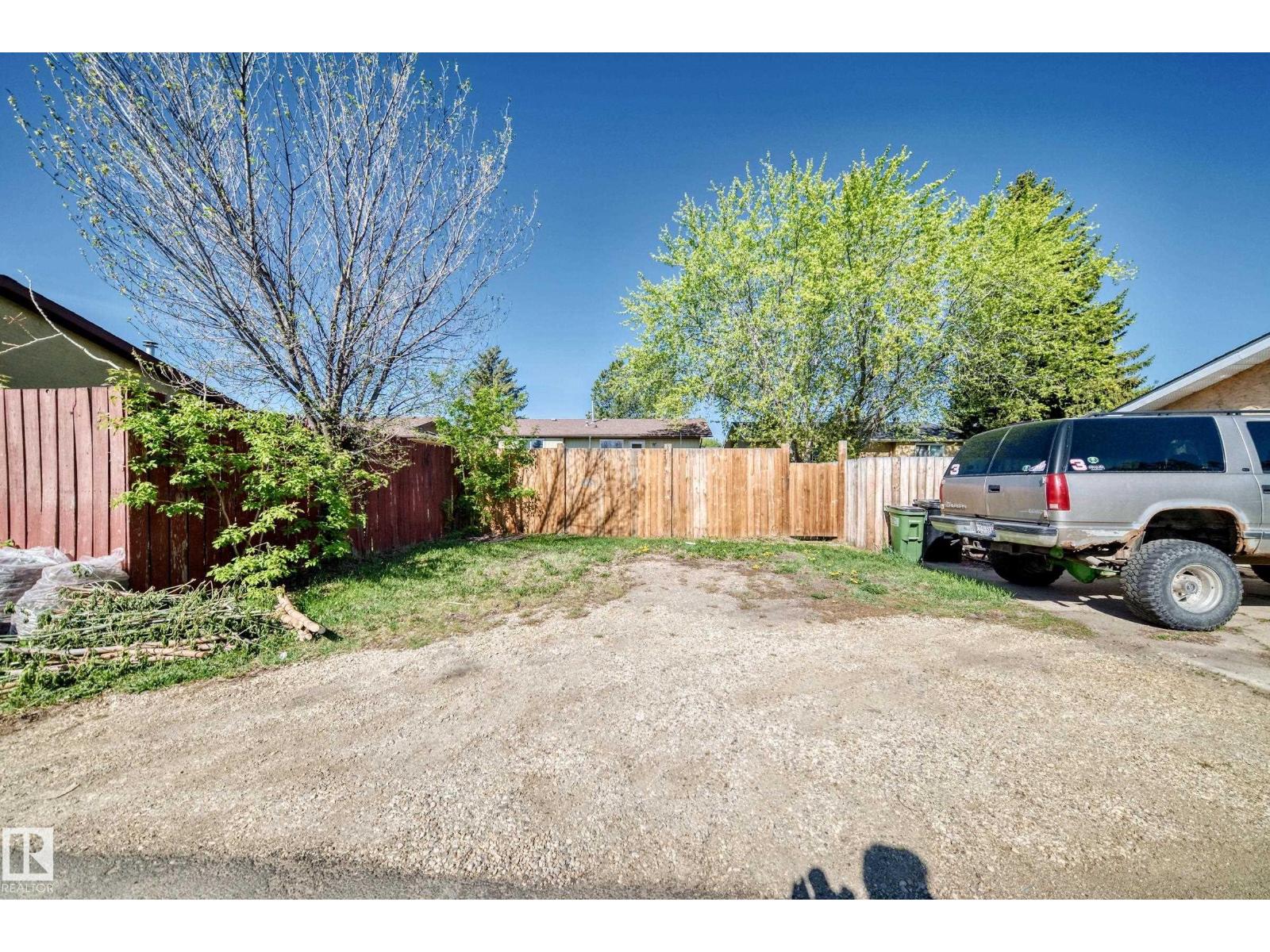 3723 63 ST NW - 43