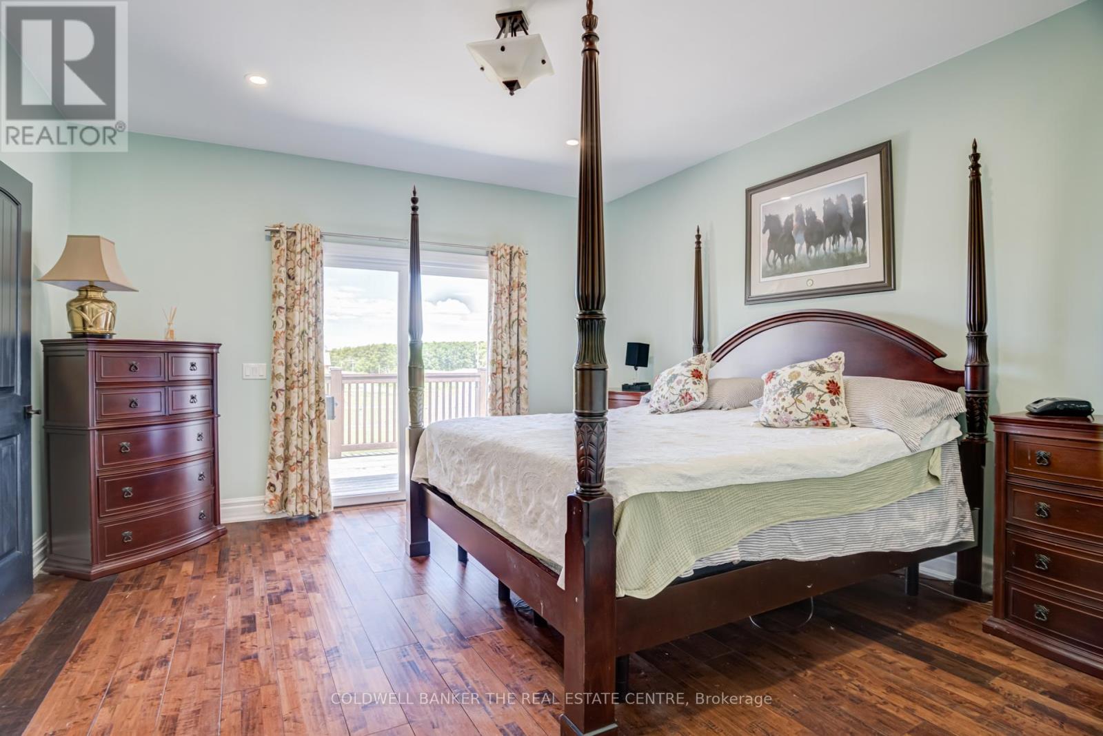 676600 CENTRE ROAD - 18