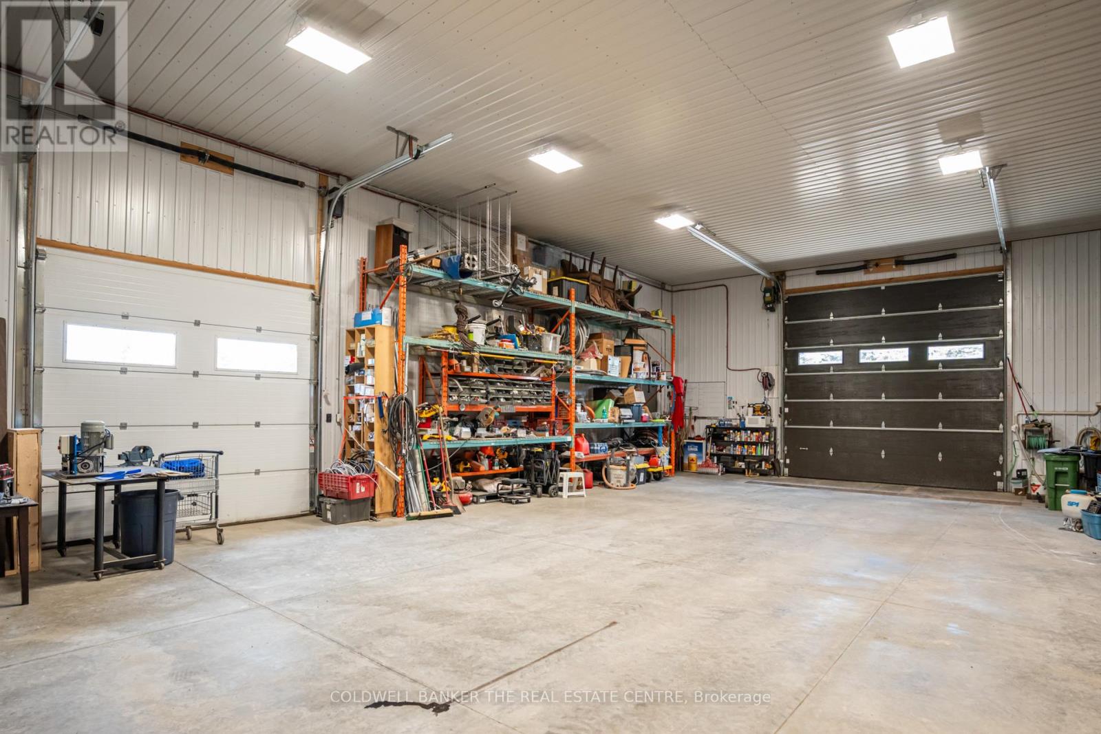 676600 CENTRE ROAD - 47