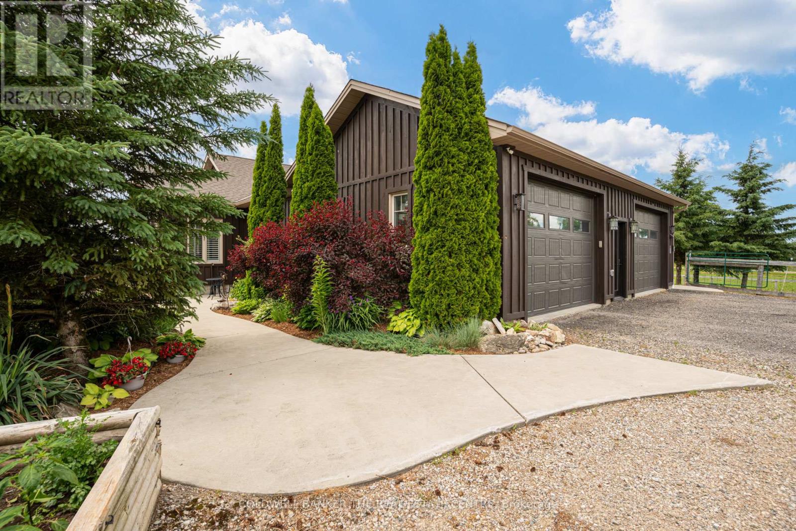 676600 CENTRE ROAD - 5