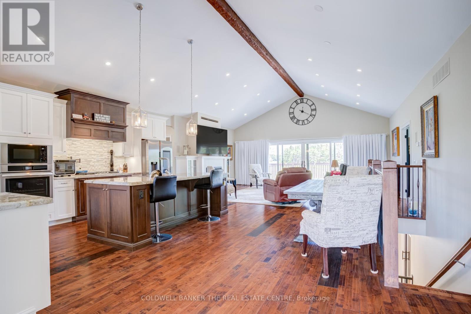 676600 CENTRE ROAD - 9