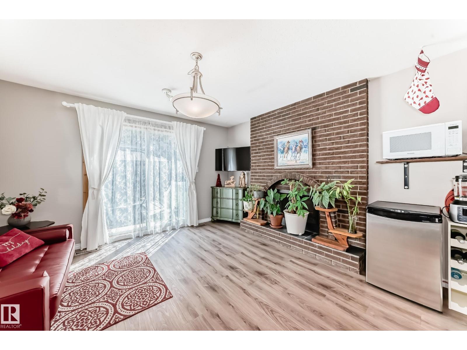13911 23 ST NW - 16