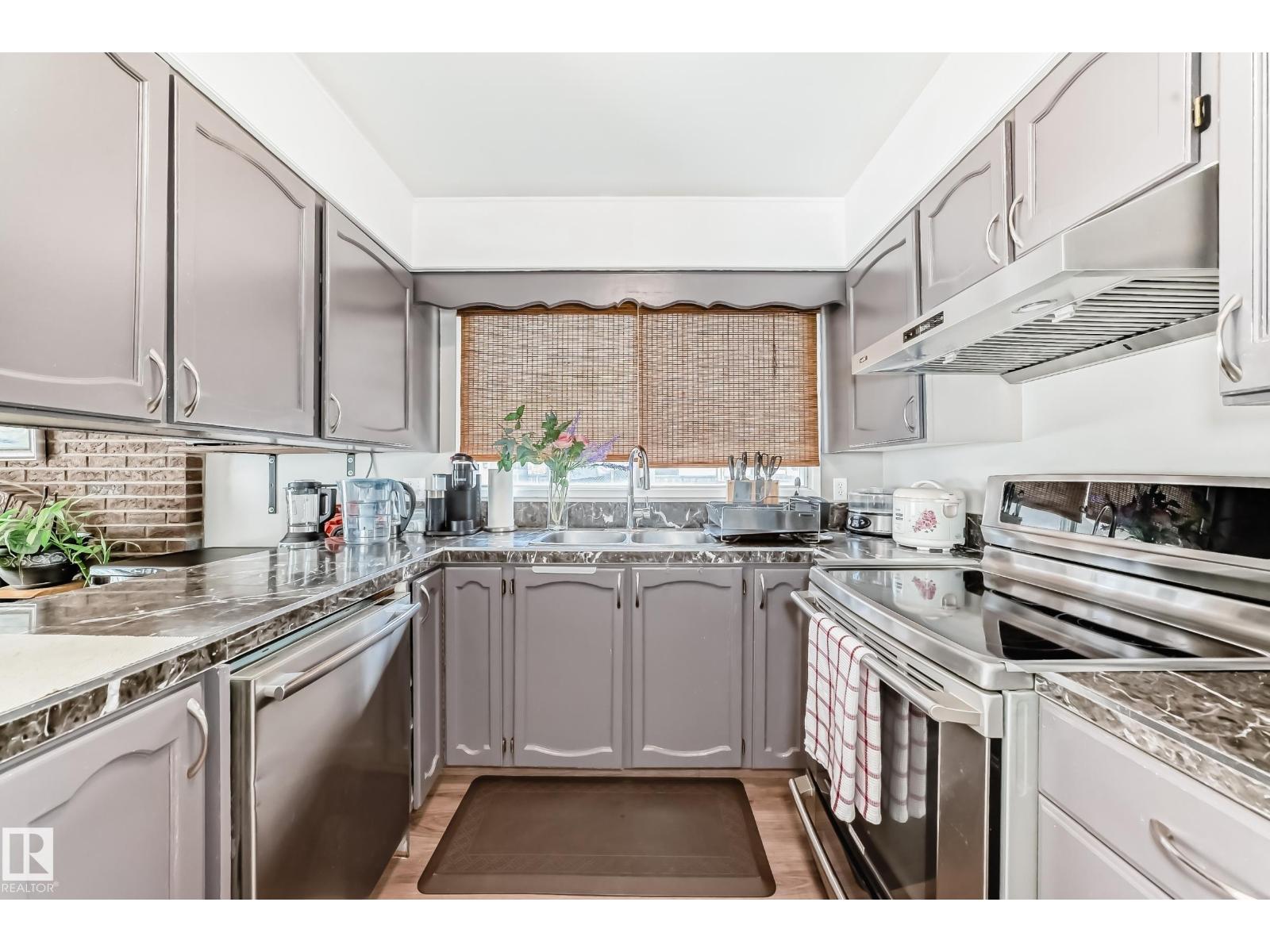 13911 23 ST NW - 10