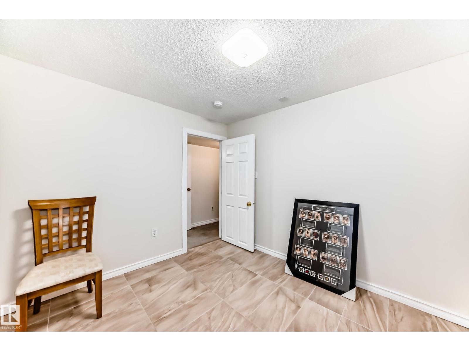 13911 23 ST NW - 56