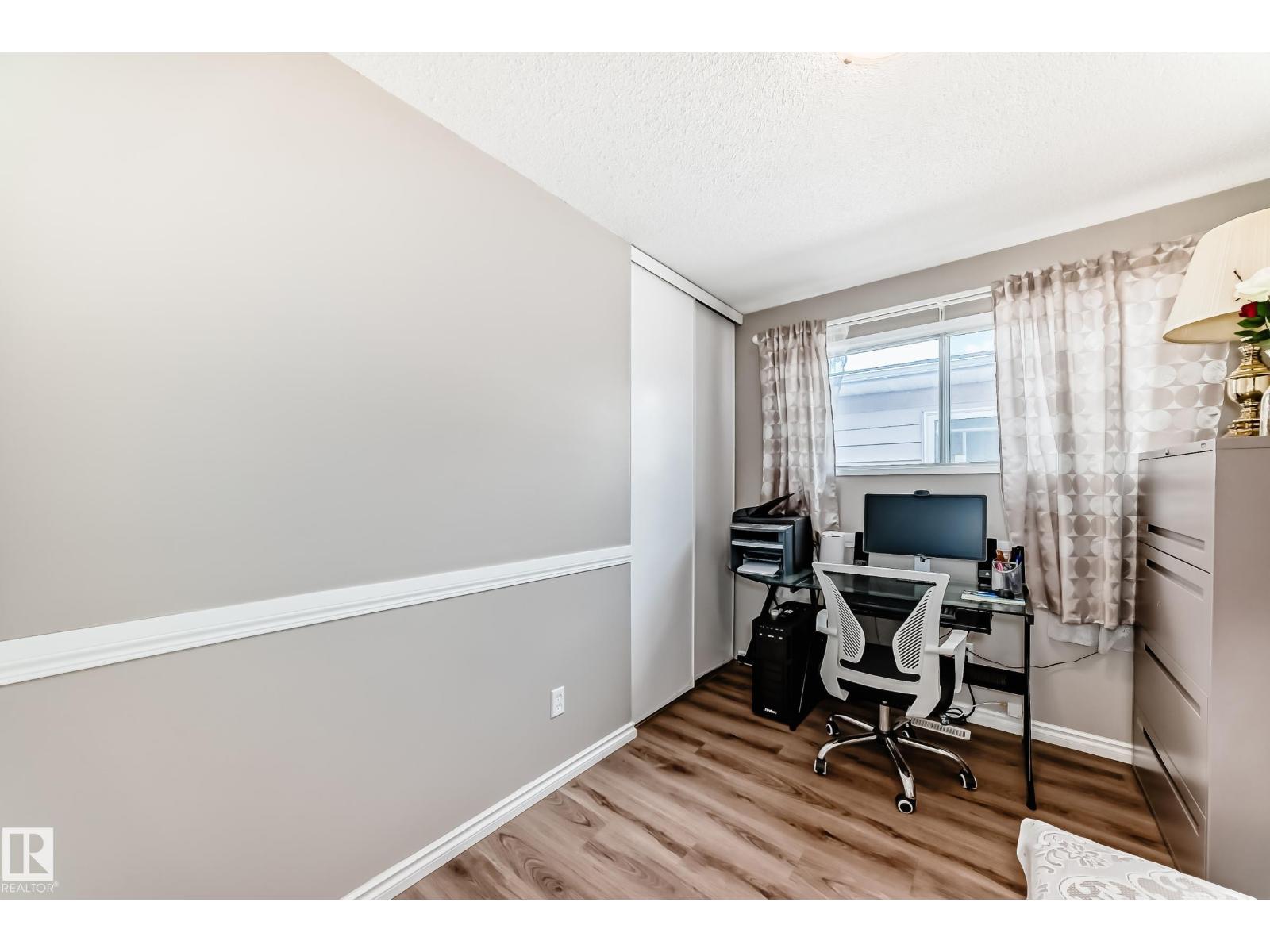 13911 23 ST NW - 31