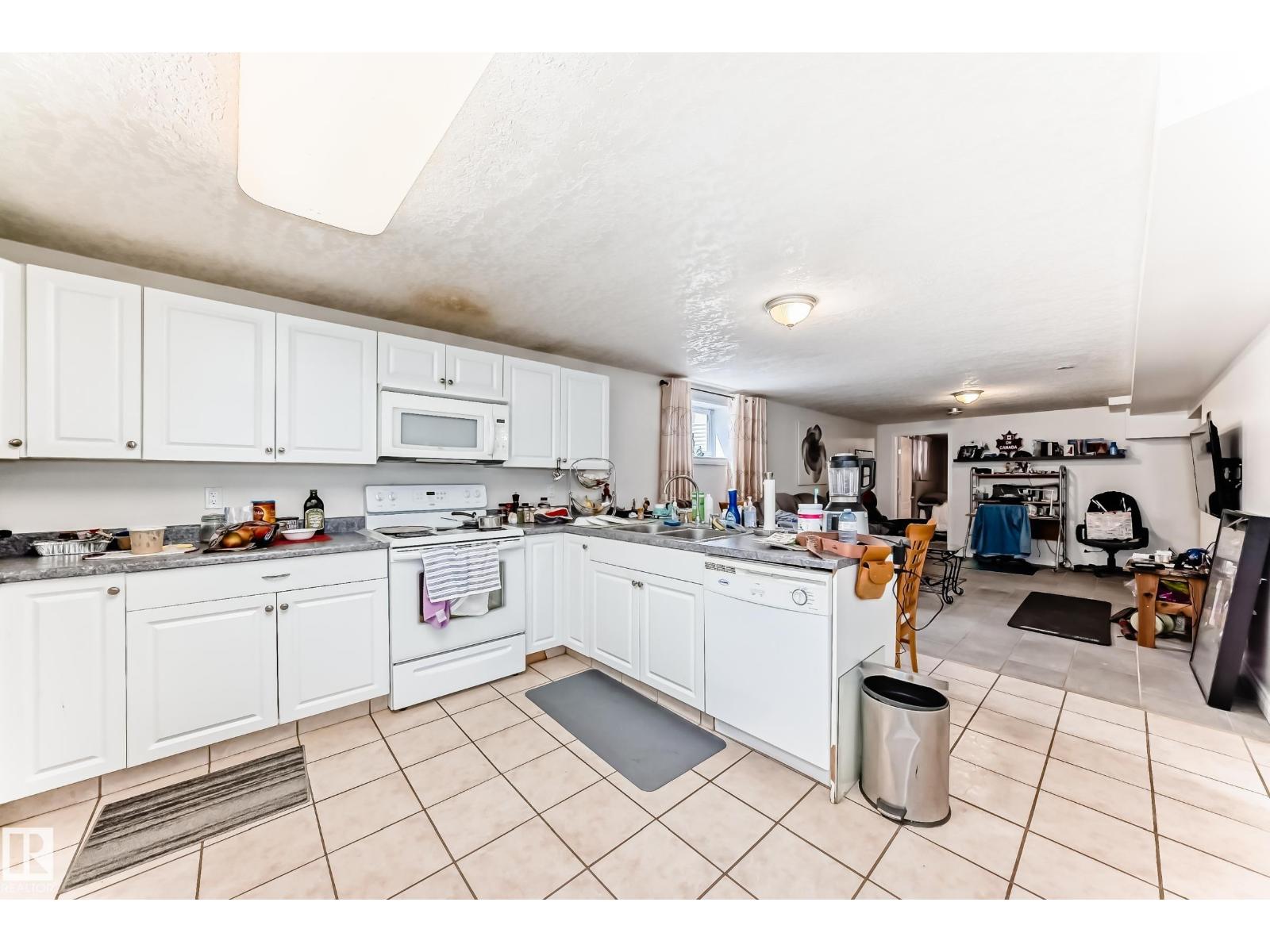 13911 23 ST NW - 46