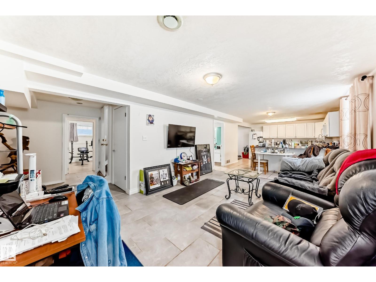 13911 23 ST NW - 48