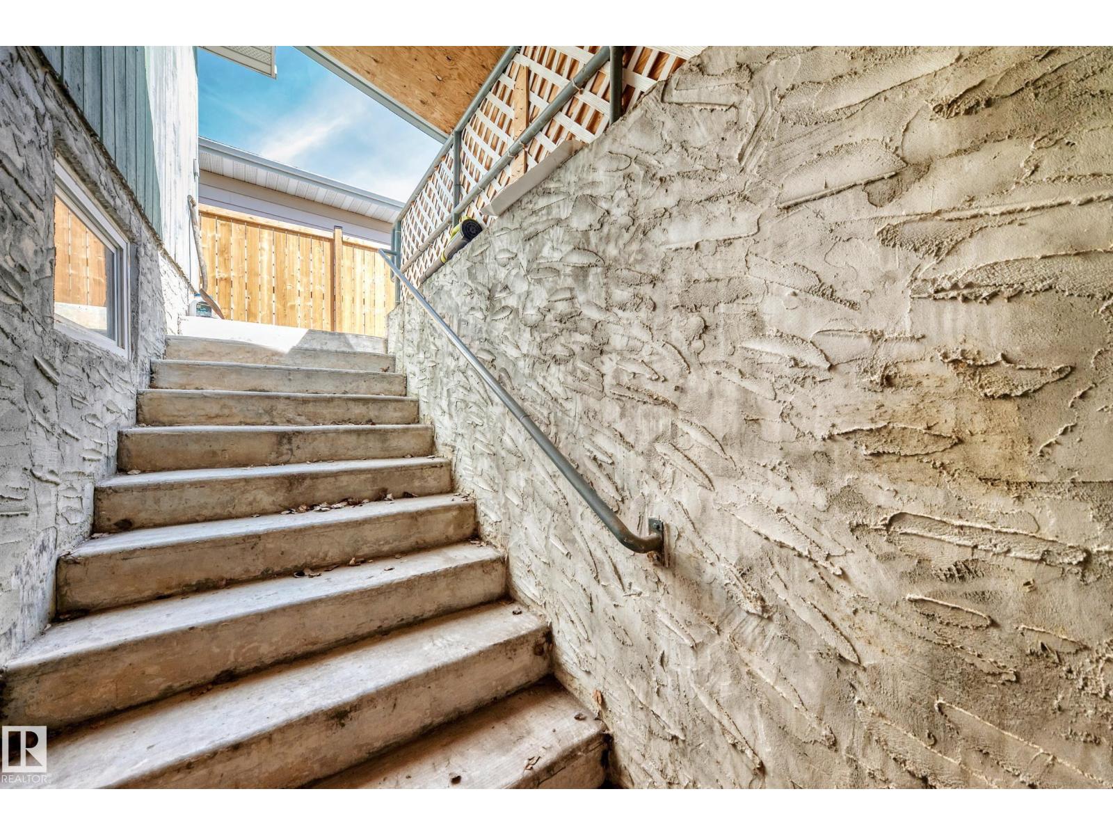 13911 23 ST NW - 42