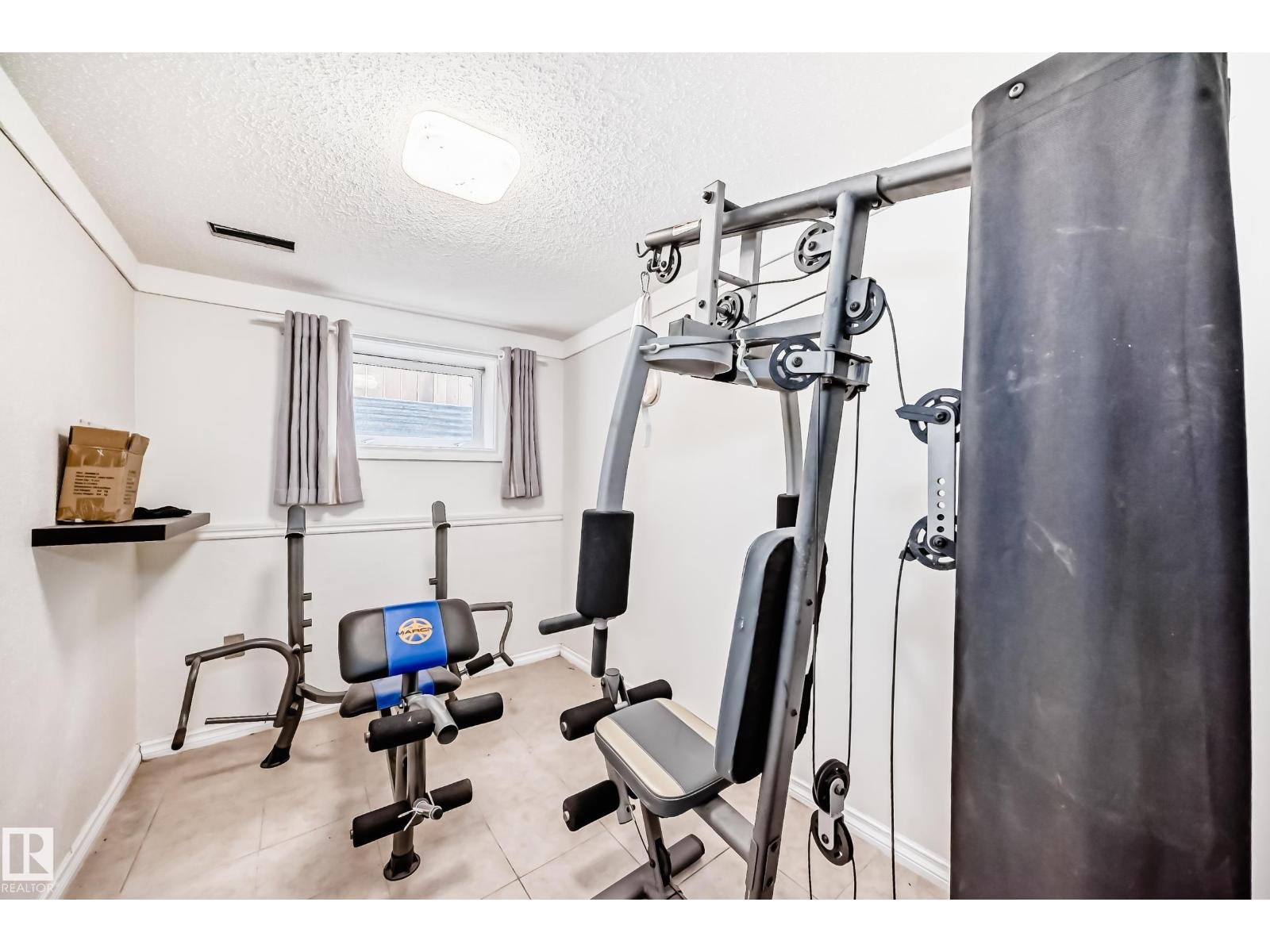 13911 23 ST NW - 53