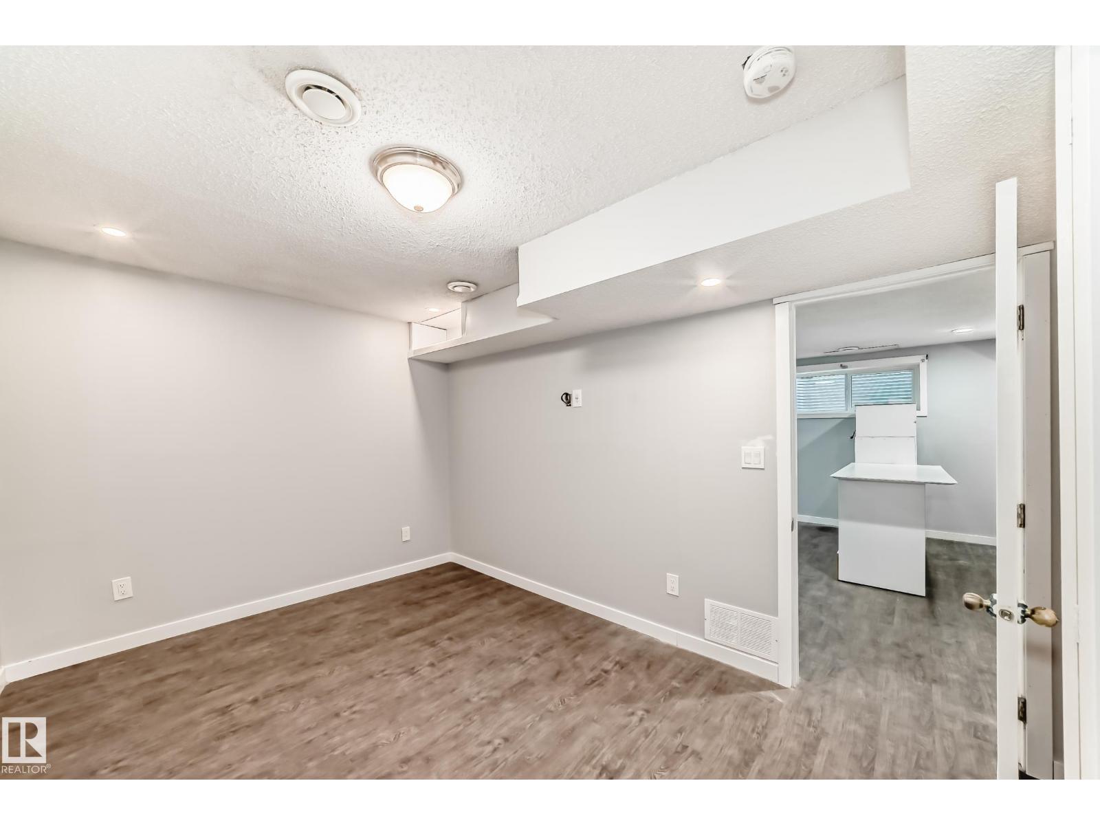 16320 12 AV SW - 54