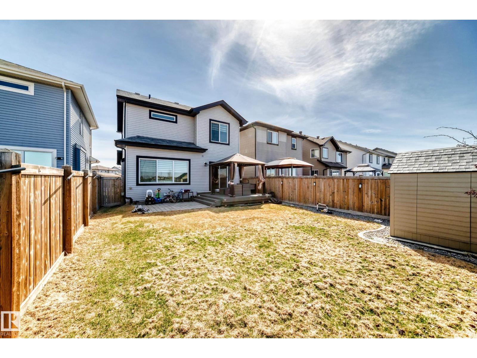16320 12 AV SW - 67