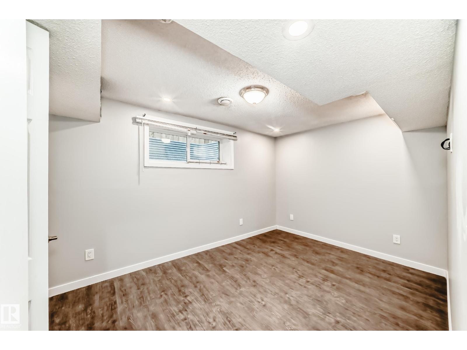16320 12 AV SW - 51