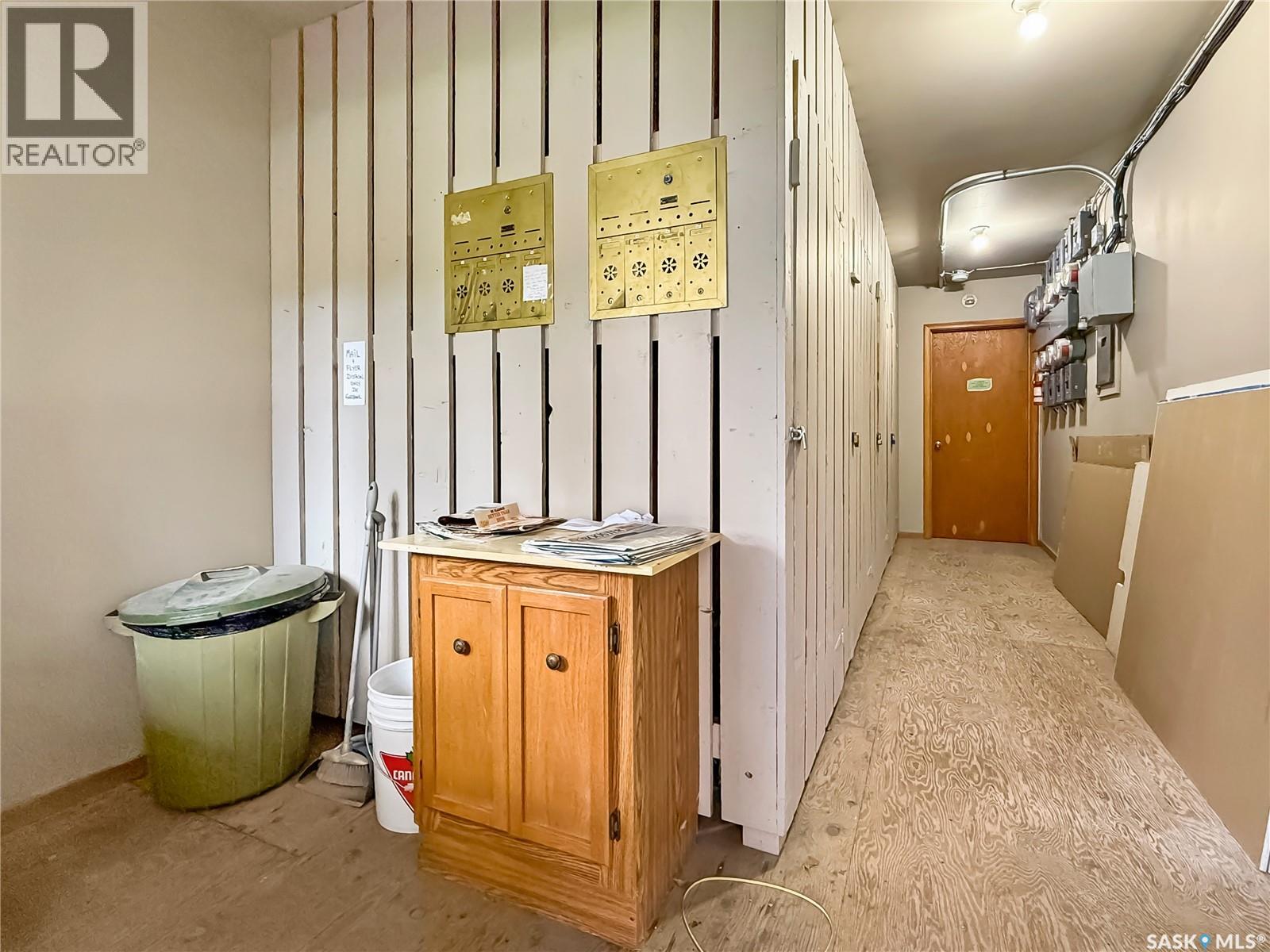 211 2nd AVENUE NE — photo 24