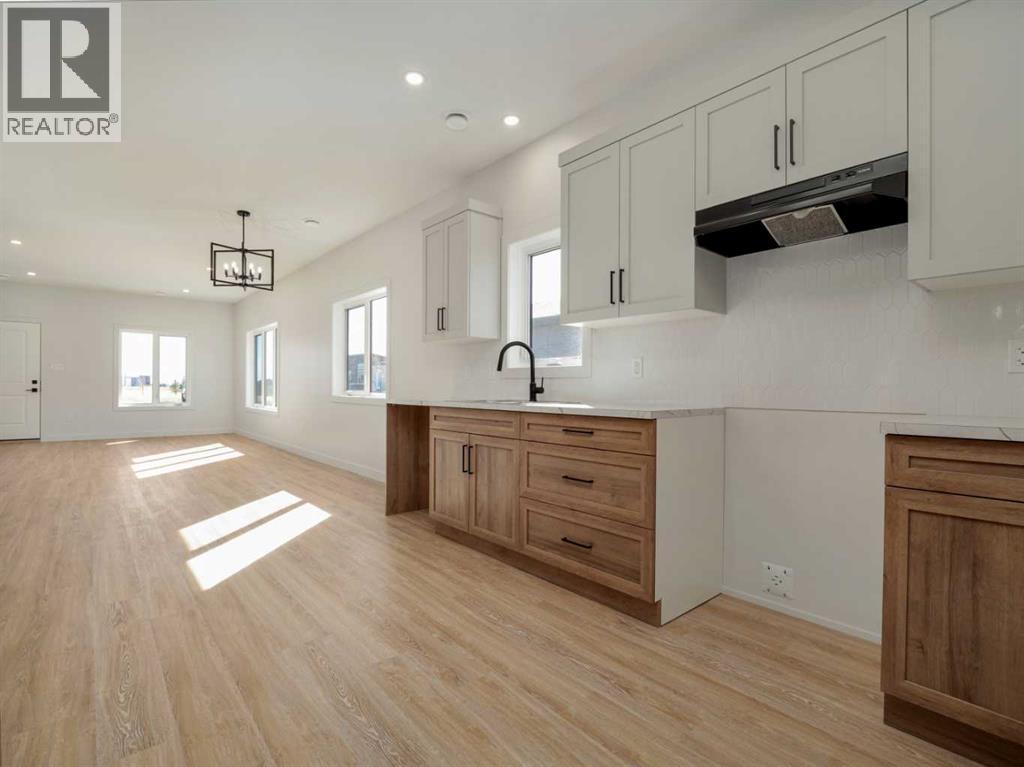 7042 48 Street - 26