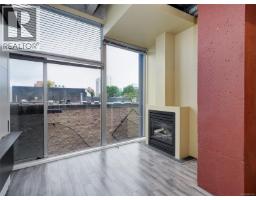 Entrance - 315 1061 Fort St, Victoria, BC V8V5A1 Photo 6