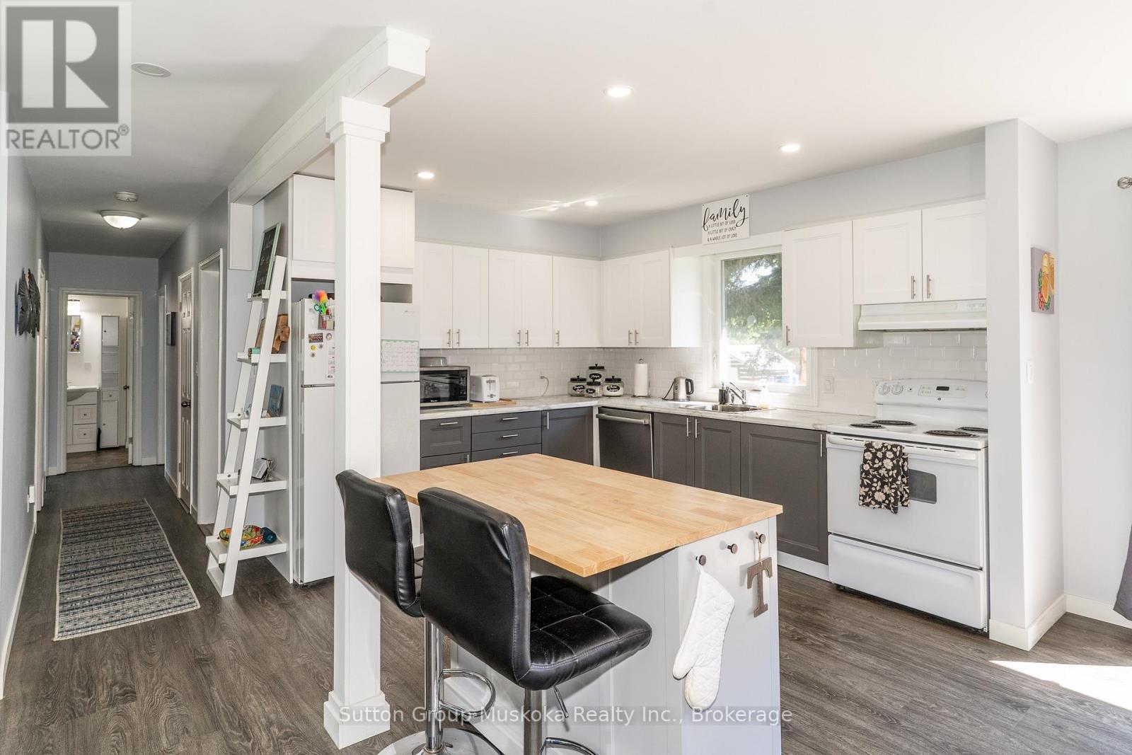 146 SIMPSON STREET - 14