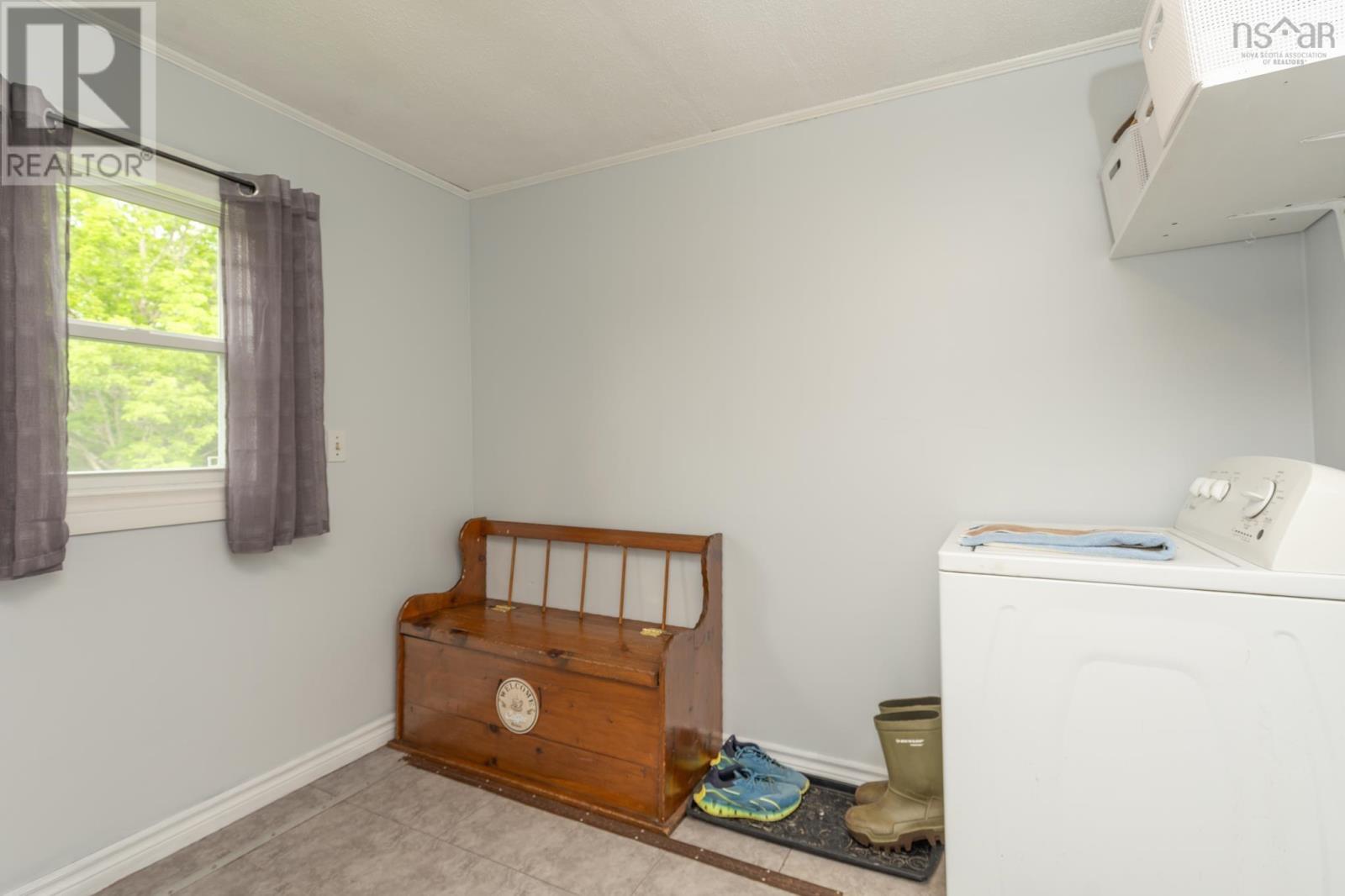 112 Kelly Road - 23
