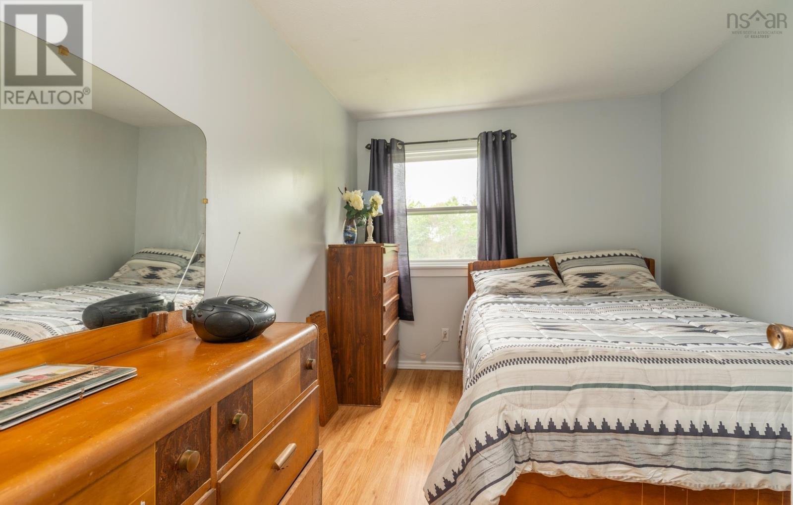 112 Kelly Road - 17