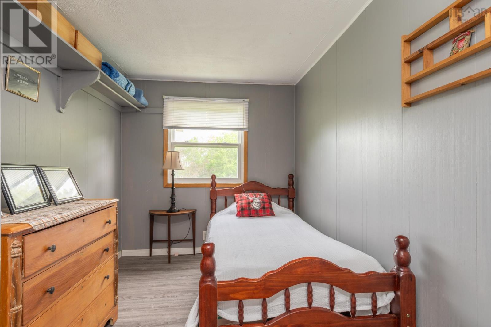 112 Kelly Road - 18