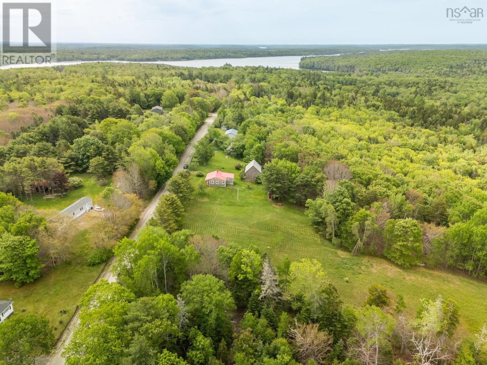 112 Kelly Road - 35