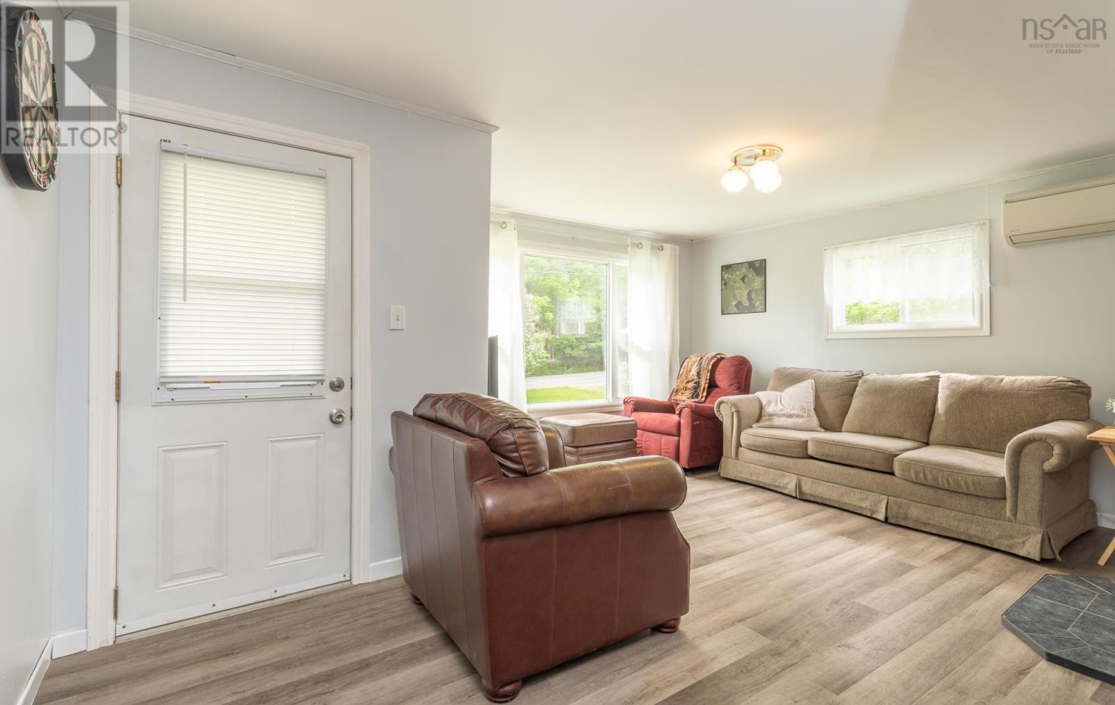 112 Kelly Road - 14