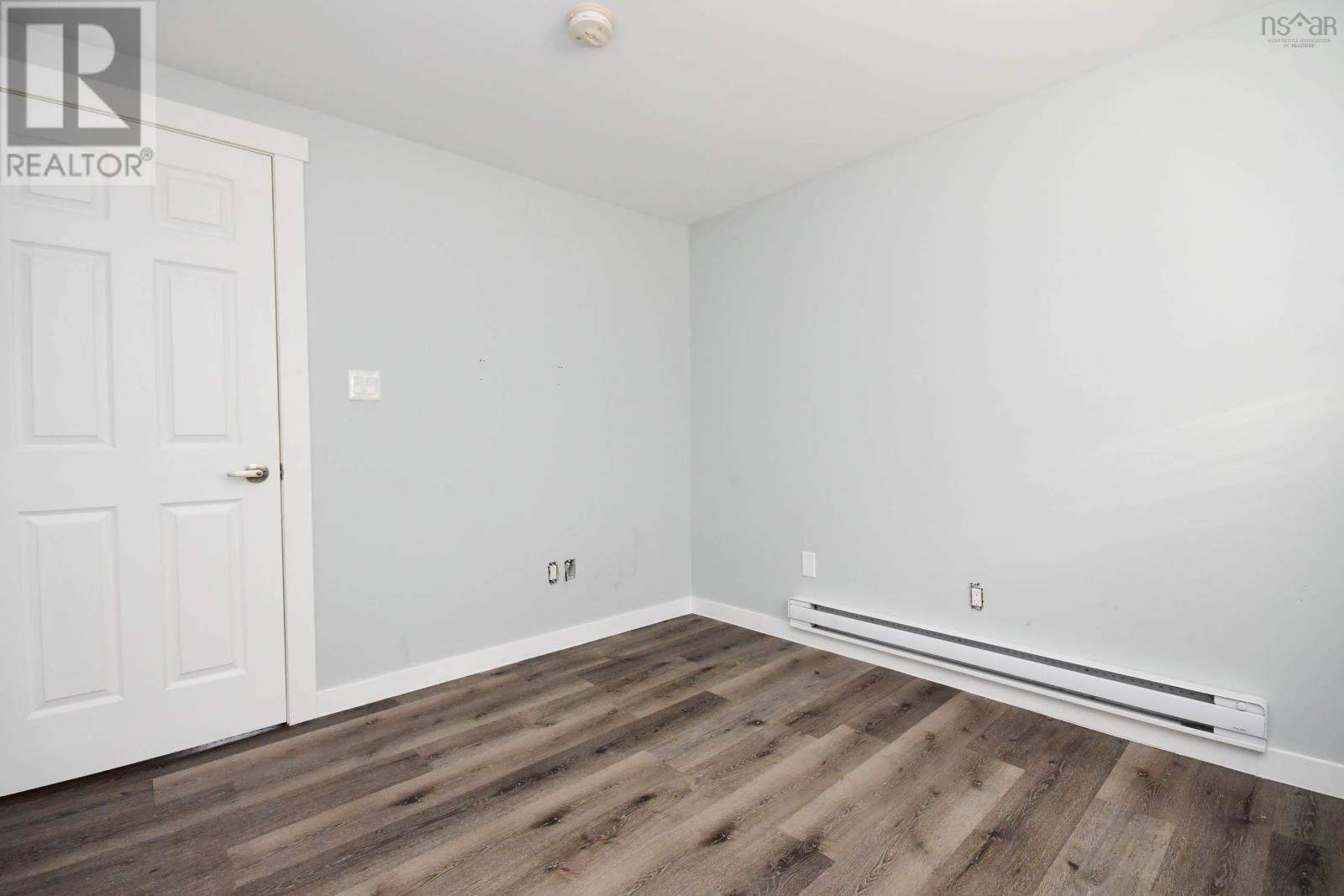 184 Lockview Road - 12
