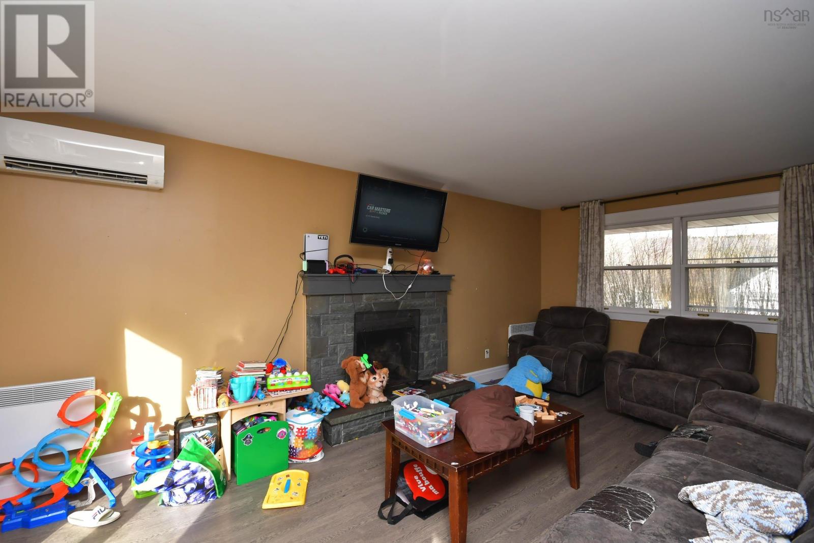 184 Lockview Road - 21