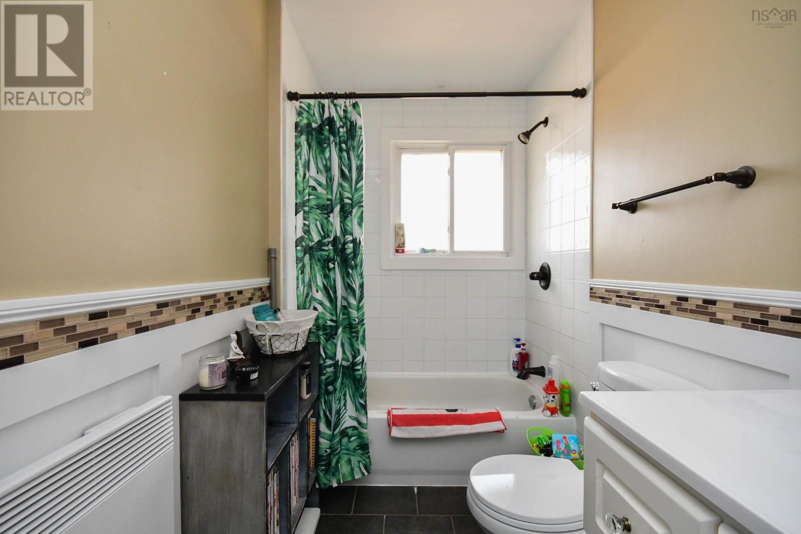 184 Lockview Road - 25