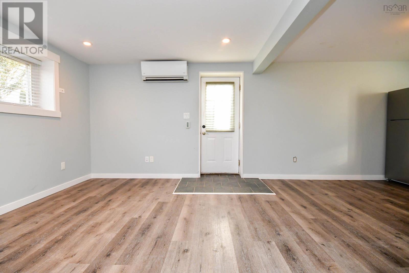 184 Lockview Road - 11