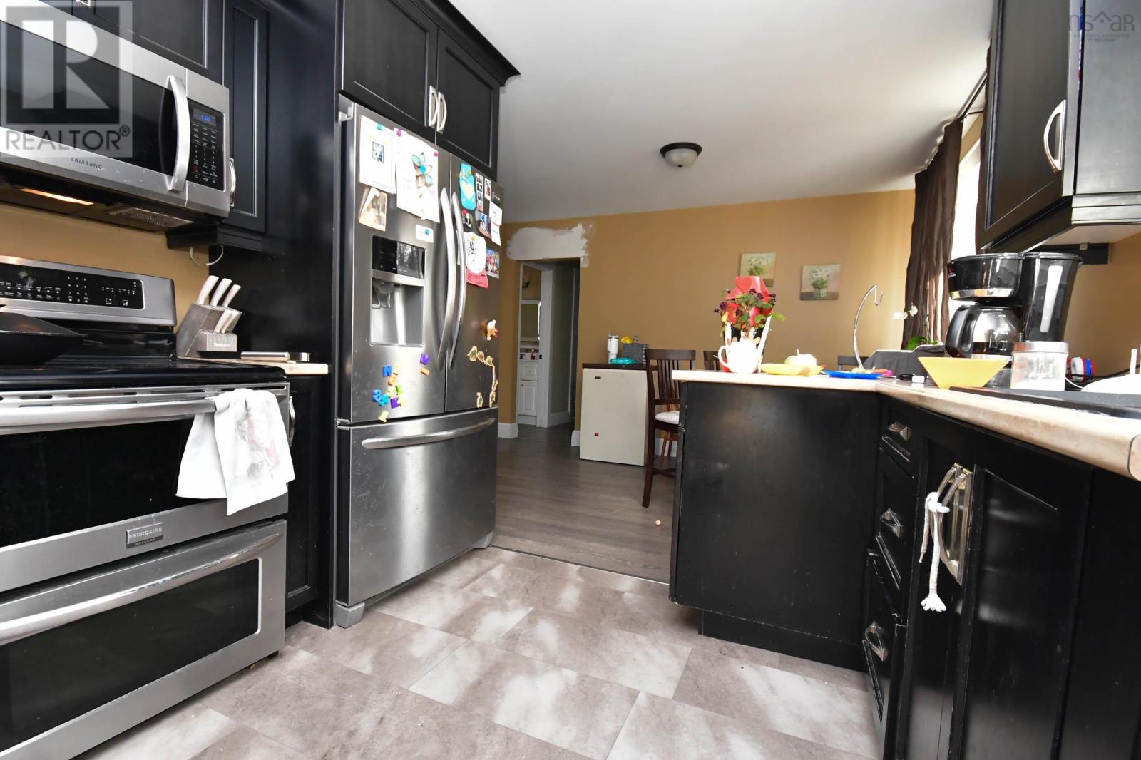 184 Lockview Road - 19