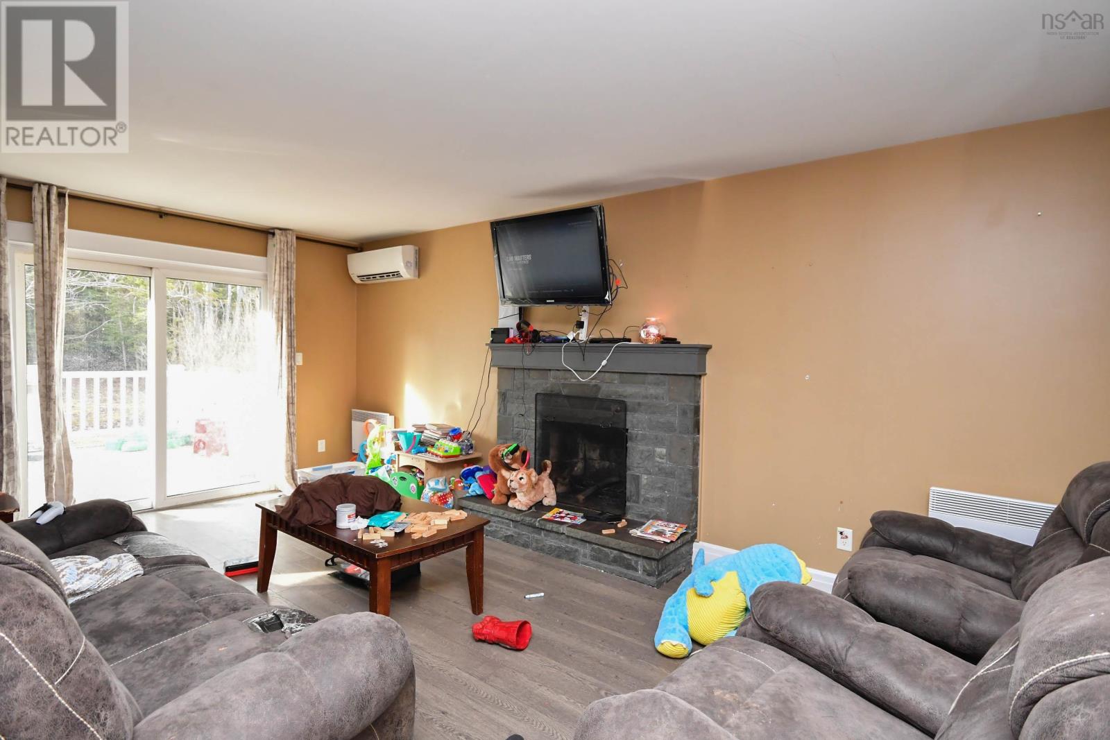 184 Lockview Road - 20
