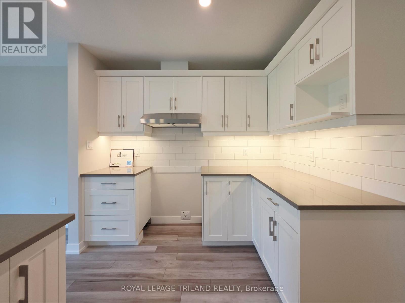 111 STYLES DRIVE Property Photo
