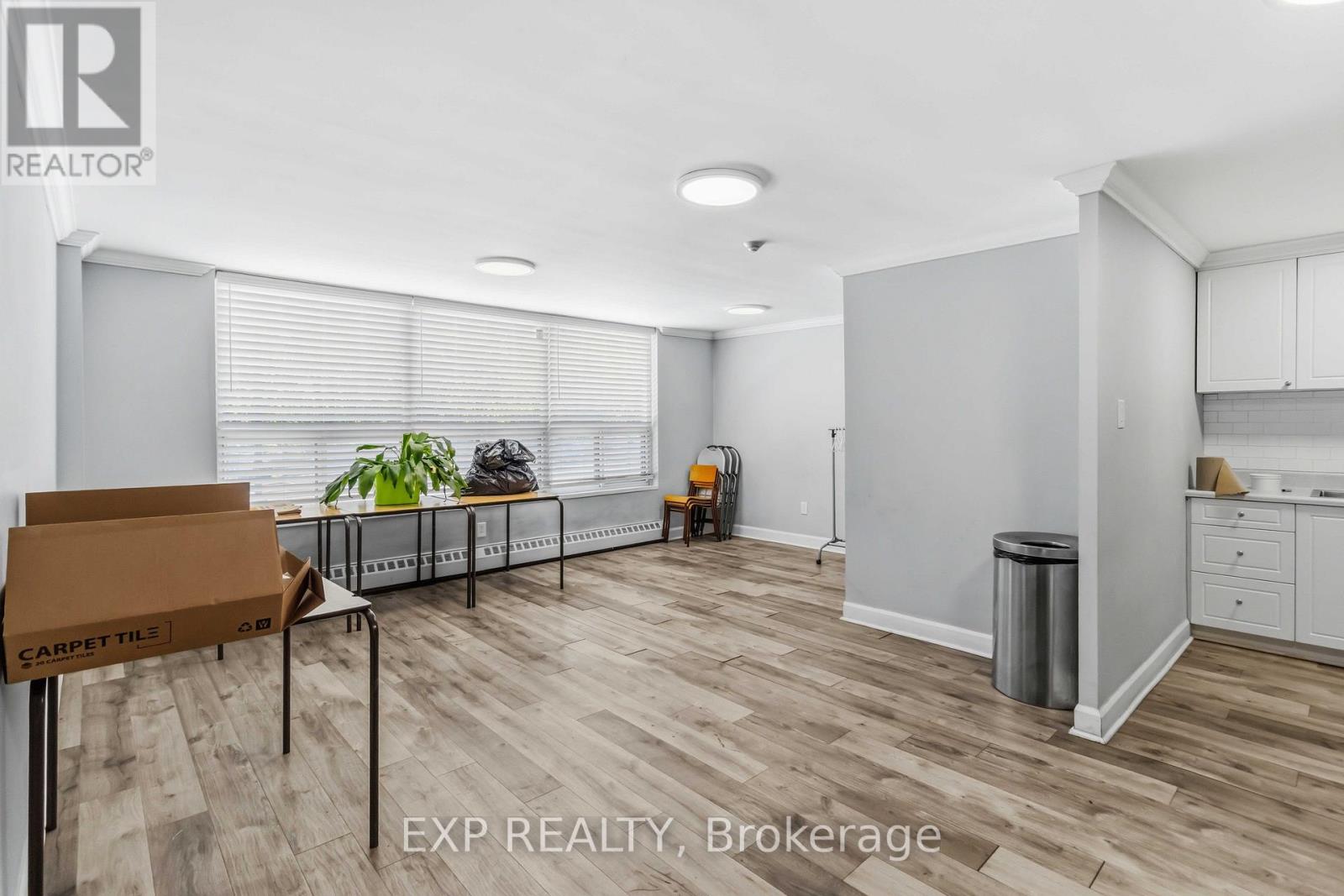 #509 3120 KIRWIN AVENUE - 24