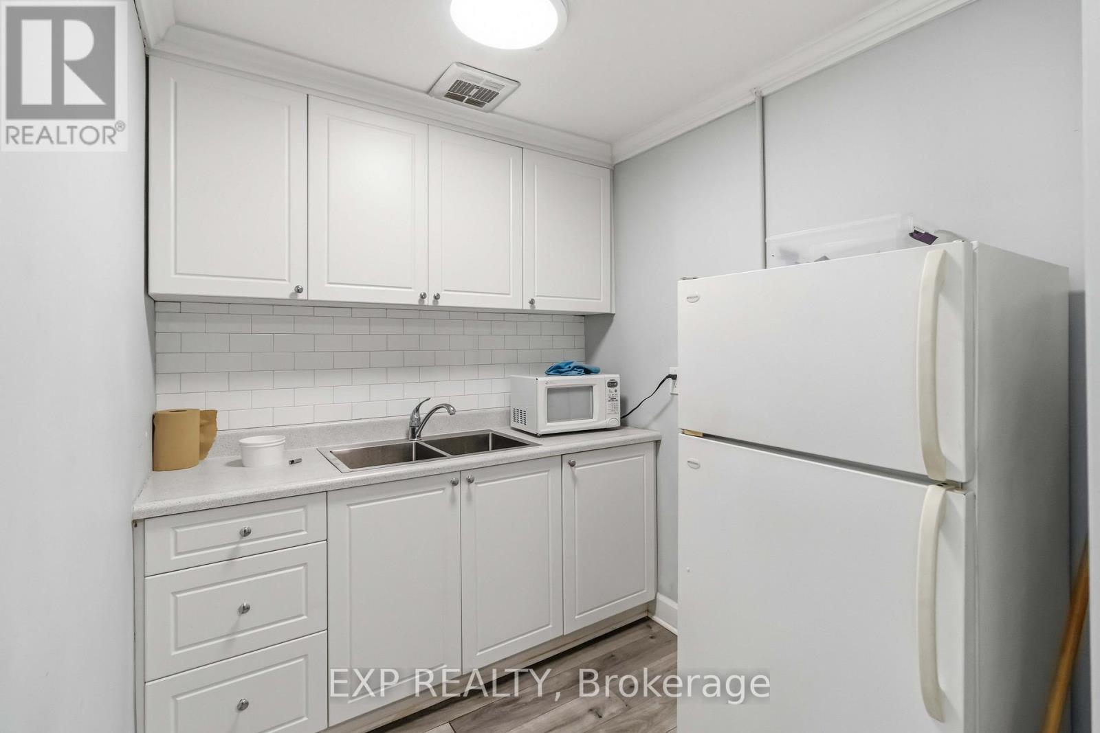 #509 3120 KIRWIN AVENUE - 26