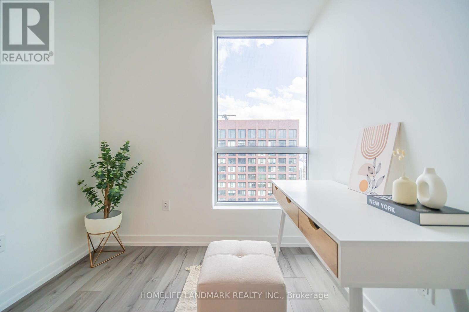 #5001 395 BLOOR STREET E - 18